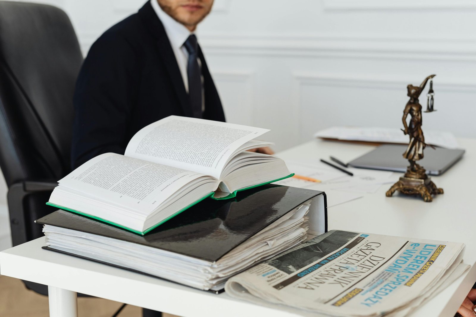 Read more about the article How Property Disputes Are Resolved Legally