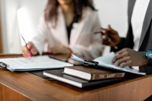 Read more about the article Why Businesses Need Legal Consultation